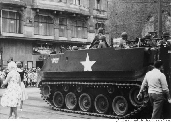 Berlin Checkpoint Charlie