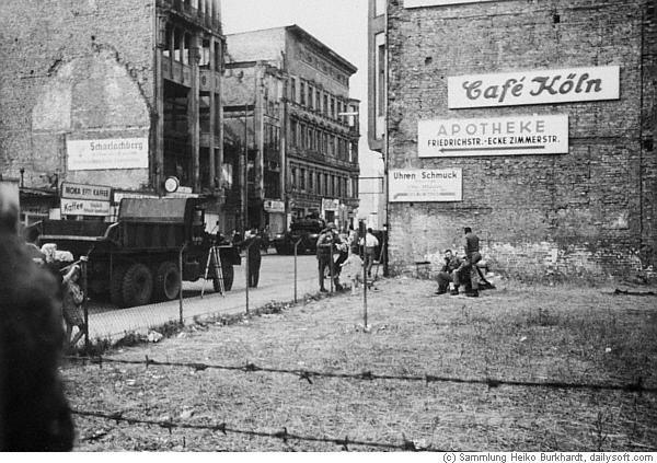  Berlin Wall Checkpoint Charie 1961