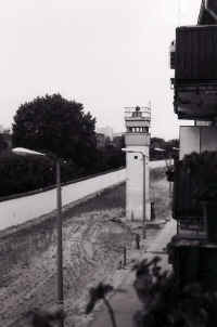 Blick vom Balkon direkt auf den Wachturm